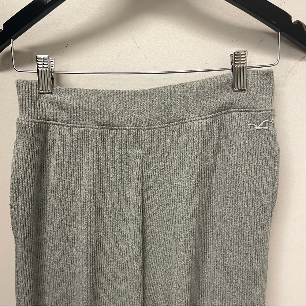 Hollister Cozy Ribbed Wide-Leg Pants - Picture 6 of 7